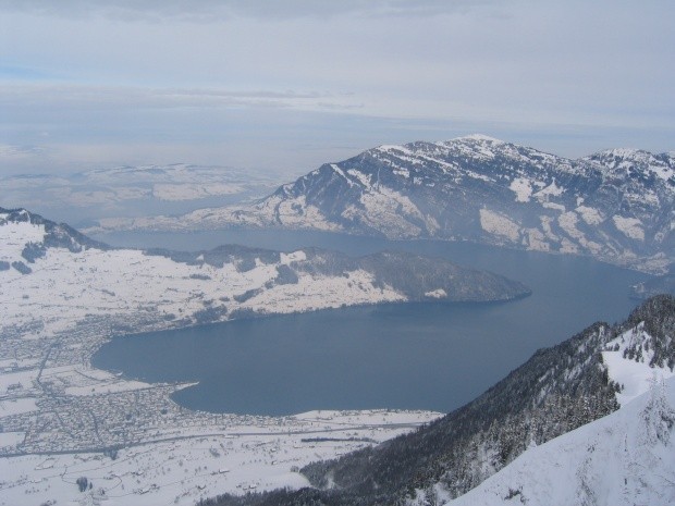 Blick vom Buochserhorn zum Rigi im Februar 2013