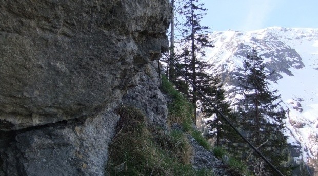 Oberer teil des Klettersteigs Fuerenwand