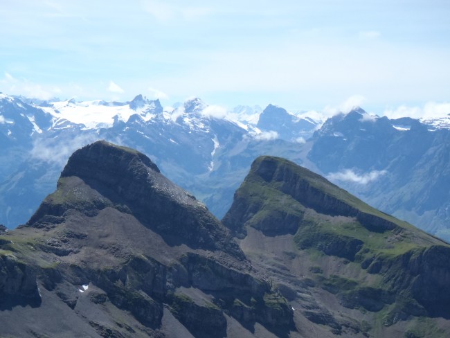 Blick auf Fulen und Rossstock vom Chaiserstock aus 